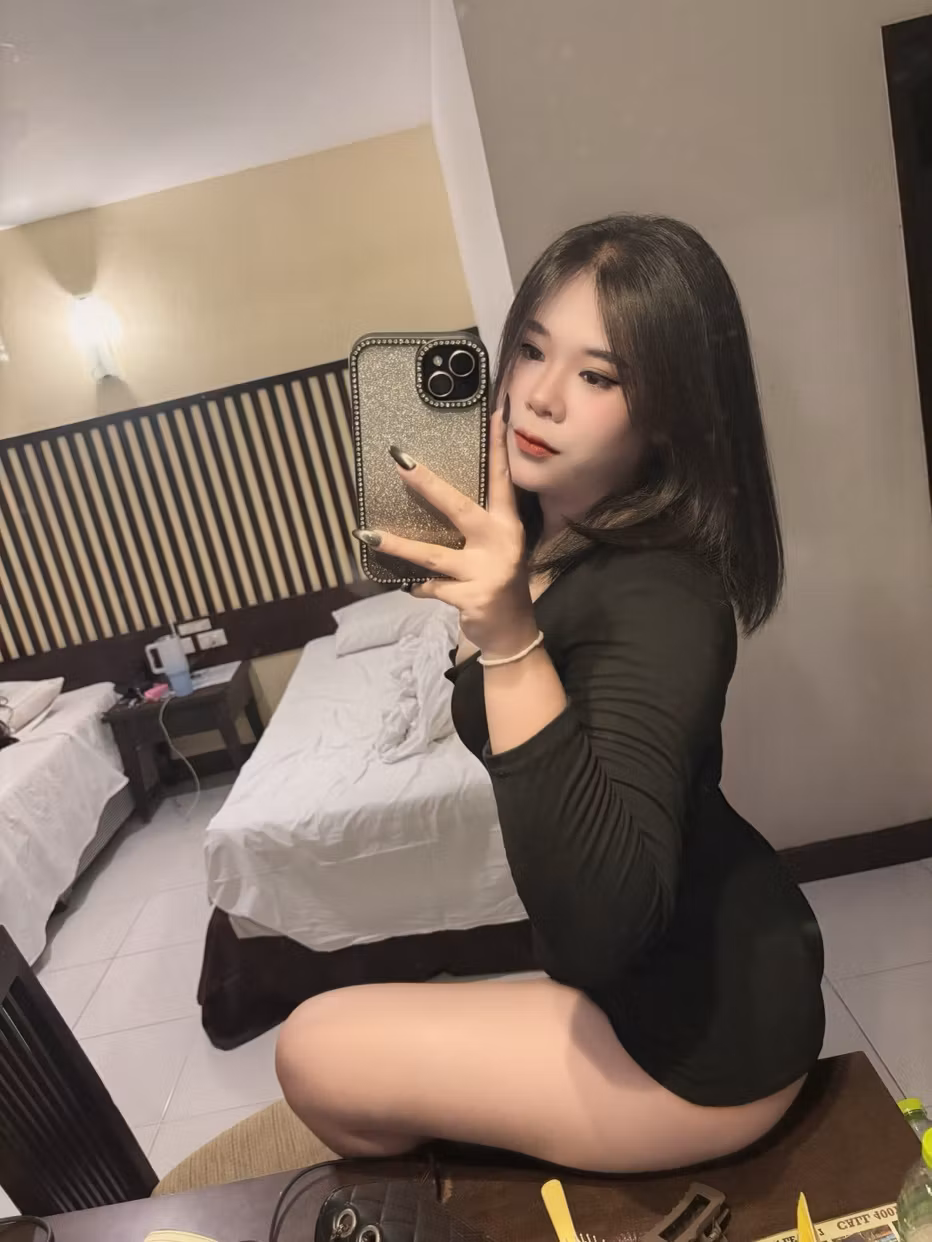 Emmy8580 (25)