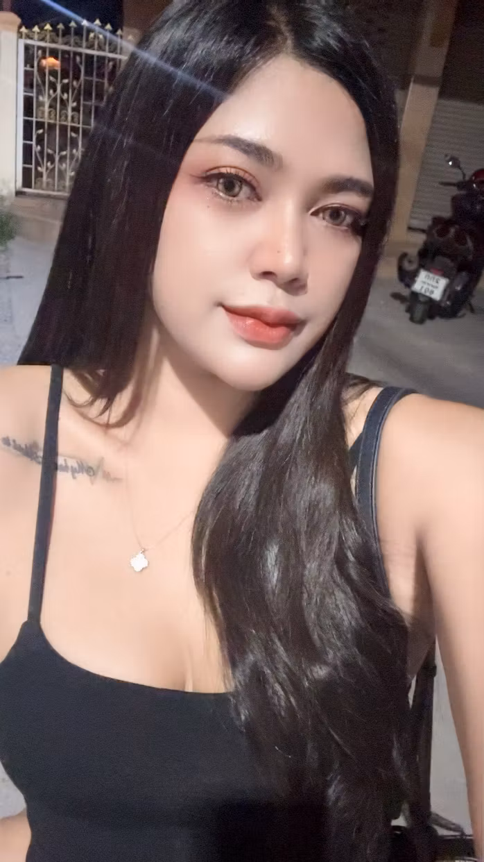 Nadia530 (26)