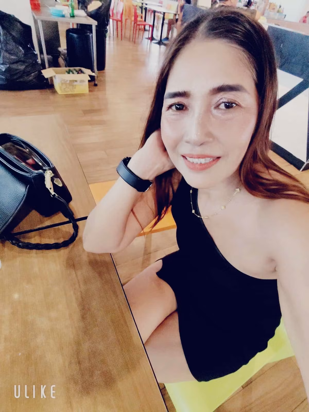 Lisa2342 (42)