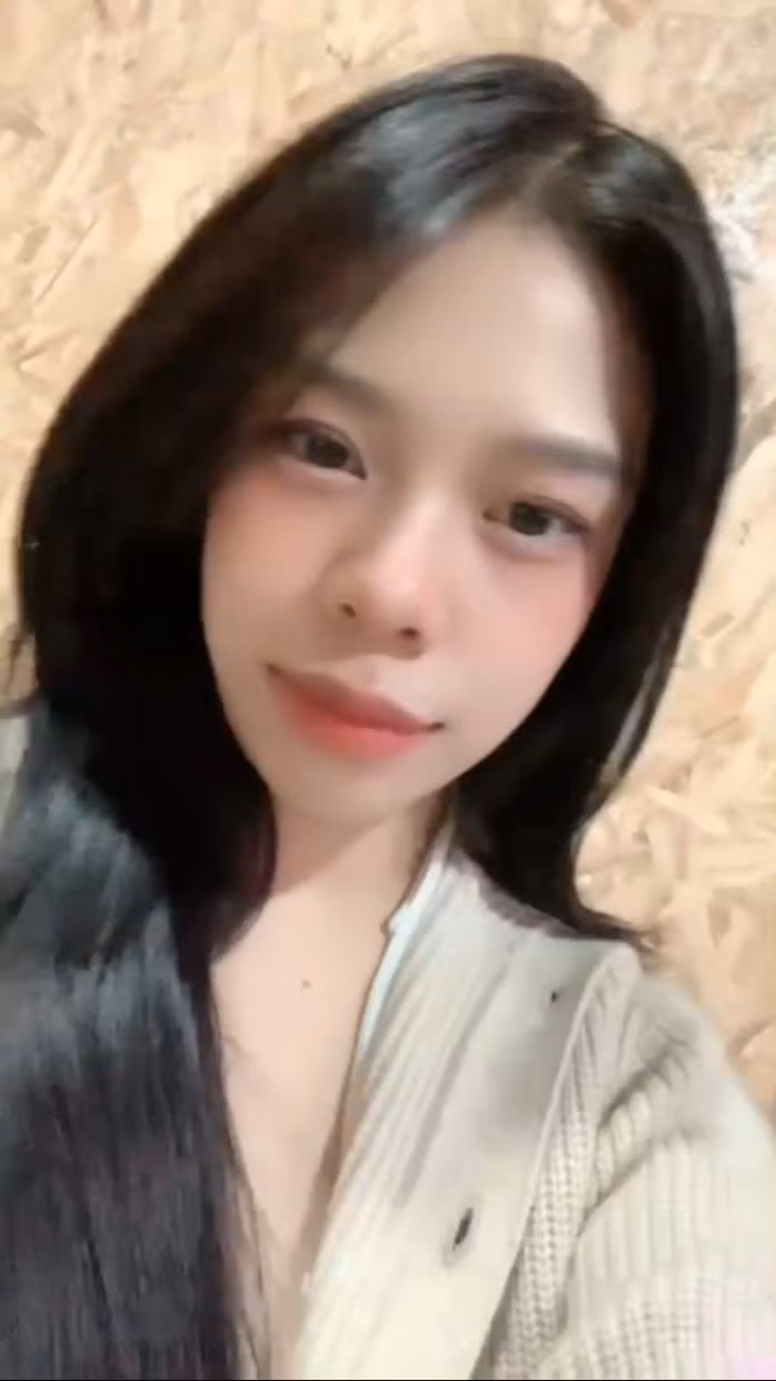 Gigi25555 (24)